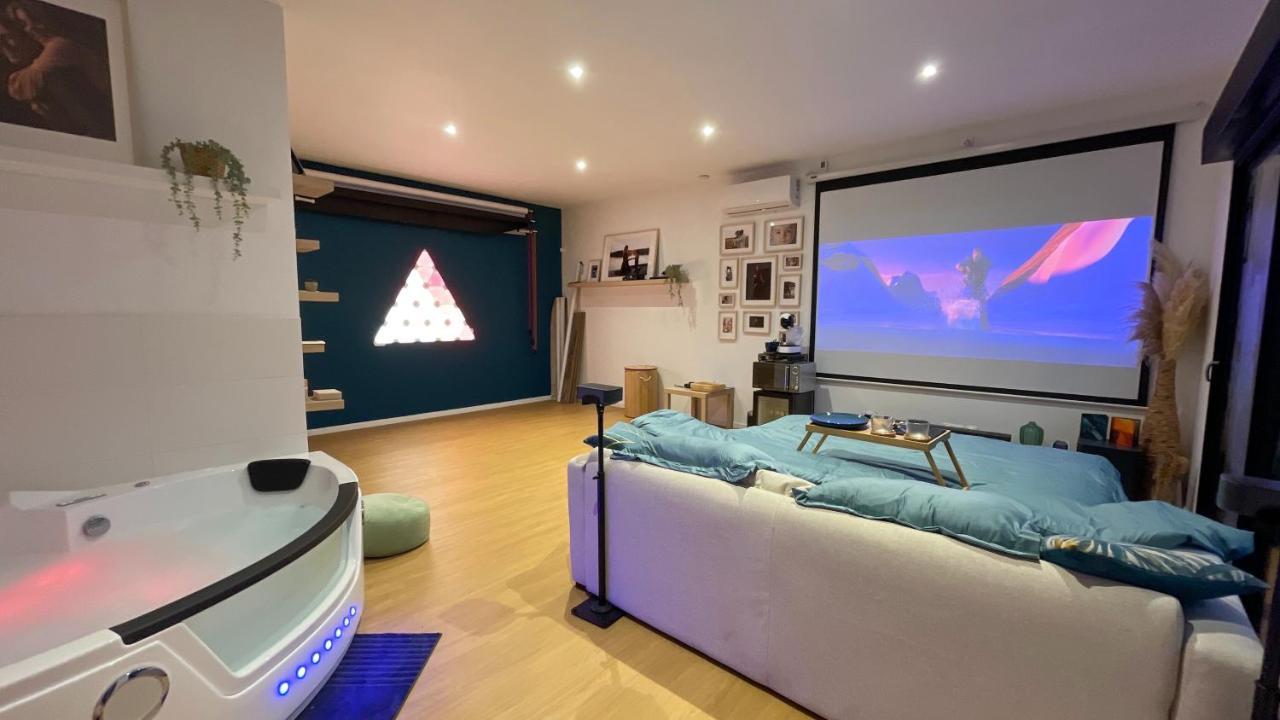 Thun-Saint-Martin Capsule Nature & Photos - Jacuzzi - Netflix & Home Cinema - Ps5 & Jeu מראה חיצוני תמונה